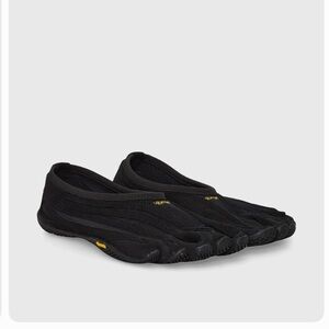 Vibram Black Five-Toe Minimalist Shoe with Yellow Logo